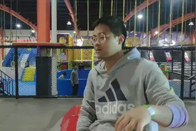 蹦床真的好玩，我太爱蹦床了 我感觉我上辈子就是一个蹦床视频封面