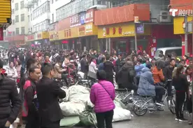 广州制衣厂招工难？工人：他们招短工 每天工作超13小时视频封面