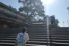 韶关情侣去了就分手的南华寺真有那么灵吗？小夫妻结婚后第一次去