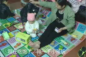 潮汕小伙老家寄来的带鱼这样煮汤，新鲜又美味，满满的爱视频封面