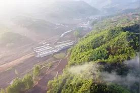 【祁德龙】雨后小山村，来自普通话之乡视频封面