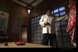 小伙来到日本花楼找乐子，看了几个女的当场就怒了，这也没有肉啊视频封面
