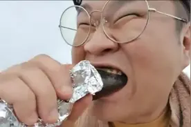 韩国胖子威泡面配泡菜，太会享受生活了！视频封面