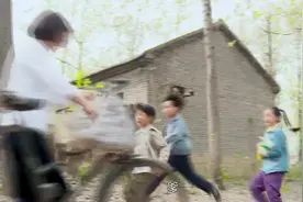 村里卫生所的医生太可怕，这么给病人打针，还是头一回见视频封面