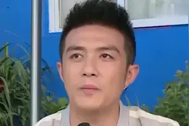 王世均洪晓蕾离婚两年罕见同框 破冰原因全是为了一对儿女视频封面