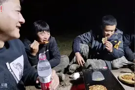 斗鱼339户外慌张深夜吹比谈心视频封面