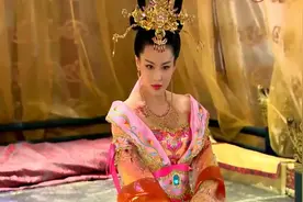 妲己被狐妖附身，一袭露肩长裙回到寝宫，纣王瞬间被美得挪不开眼视频封面