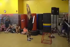 垂直弹跳1-62米 美国小伙打破世界纪录