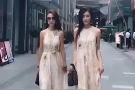 相差二十岁的母女俩，若不是亲眼见到，我还真有点不信呢！视频封面