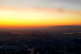 鸟瞰西安市经济技术开发区#头条旅行季# @丝路中国 @西安经开区视频封面