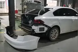 一汽大众新款宝来，底盘护板，防撞梁该有的配置都有，做工真不错视频封面