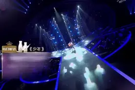 周华健弹唱新歌《少年》，独特嗓音唱出心中的少年视频封面