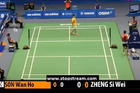 郑思维单打的视频你看过嘛？#羽毛球#