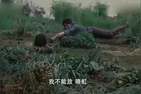 女子把闺蜜救了，自己却再也没能出来见自己刚出生的孩子，泪目！视频封面