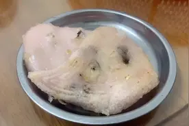 潮汕地区每到逢年过节都会做的美食“红桃粿”外酥里糯香味四溢视频封面