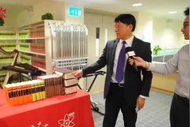 习主席夸澳门这所学校学生普通话说得好！还赠送书籍和乐器视频封面