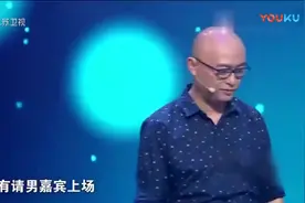 史上最帅“兵哥哥”一上场遭全场女神争抢爆灯, 孟非惊呆了