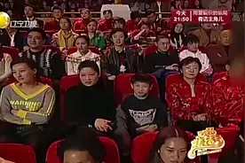 著名主持人李咏在现经典，大家都还记得非常6+1吗，李咏主持的视频封面