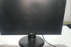 显示器通电不出图像，很多人以为是大问题，其实换个小件就修好视频封面