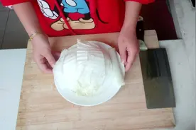 几片白菜，一段葱，就是最质朴的美味，极致美味清炒白菜丝视频封面
