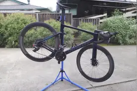 很快很凶猛的自行车 | 闪电 | 2020 Specialized Venge Pro视频封面