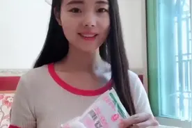 美女为追求真相，大胆实验可乐配味精是否能催情？视频封面