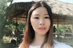广东妹子到柬埔寨旅行，来到一个无人居住的小岛，有山洞有树林视频封面