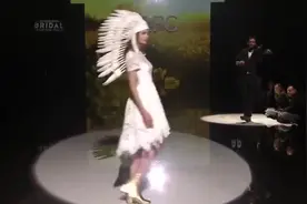 超模Mary Rembo 2018时装秀视频封面
