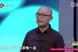 公共场所“秀恩爱”合适吗？