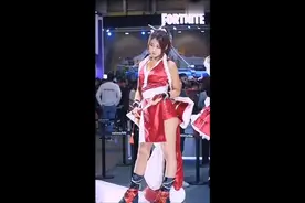 漫展上发现的非常拟真的不知火舞coser！视频封面