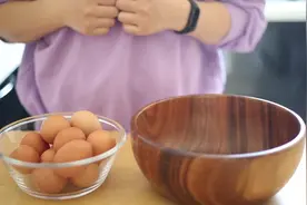 煮熟的鸡蛋炒着吃，竟然这么好吃，下饭又解馋，连吃一周都不腻