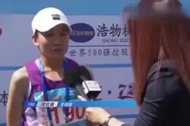 央视体育记者冬日娜雷人采访集锦, 我要是运动员掉头就走!