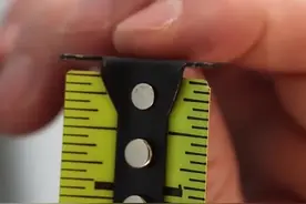 卷尺的头为什么是松的？#我是头条小百科