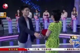 百里挑一：小伙告白失败，就在转身离场后，台下美女勇敢站出！视频封面