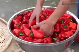 2斤黄豆，8两食盐，8斤辣椒，教你做黄豆酱，不发酵，一周就做好视频封面