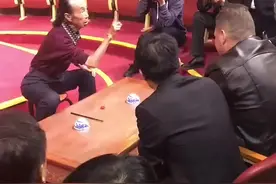 鬼手表演三仙归洞，看的国外友人目瞪口呆视频封面