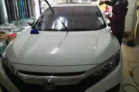 东风本田思域前挡膜施工流程完整版