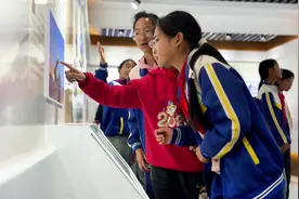 中国兵器工业集团中国北方车辆研究所在他腊小学捐建的国防科普…视频封面