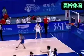 李月汝进攻武器之篮下#篮球🏀 #中国女篮 #李月汝
