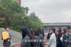 教学质量是学校的生命线。启航学校总校长唐忠诚对老师提出