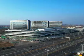 起步区大型三甲医院山大二院即将投入使用视频封面