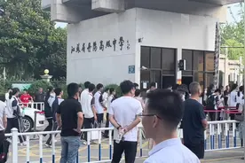 给参加7.4-5省丹中初二创新班 提招考试的丫头加油鼓气，加油丫头