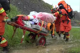 铜仁市消防救援支队2022年地震•抗洪抢险实战拉动演练#消防演练视频封面