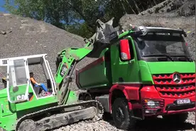 #开挖机的小哥哥 #工程机械挖掘机 #rc模型 #工程机械视频封面