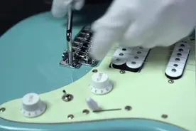 #电吉他摇把 #ibanez #电吉他 电吉他各种系列的摇把安装教程。