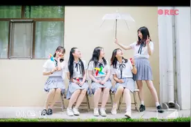 同学们准备拍#毕业照 啦！
#毕业季 #校园 #校园生活 #青春的样子视频封面