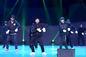 《青海摇》#青海摇教程 #青海摇 #青海摇dj #青海摇最简单的动作