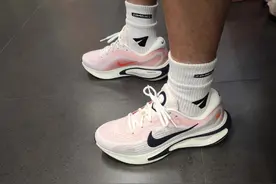 专柜正品Nike Journey Run男子 新款透气缓震视频封面