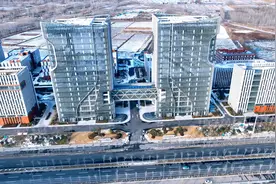 济南精准医学产业园，西部新城已经高楼林立，看起来令人神清气爽视频封面