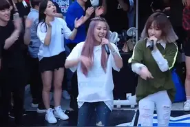 韩国小姐姐街头翻唱西班牙神曲超级好听 太上头了#Despacito视频封面
